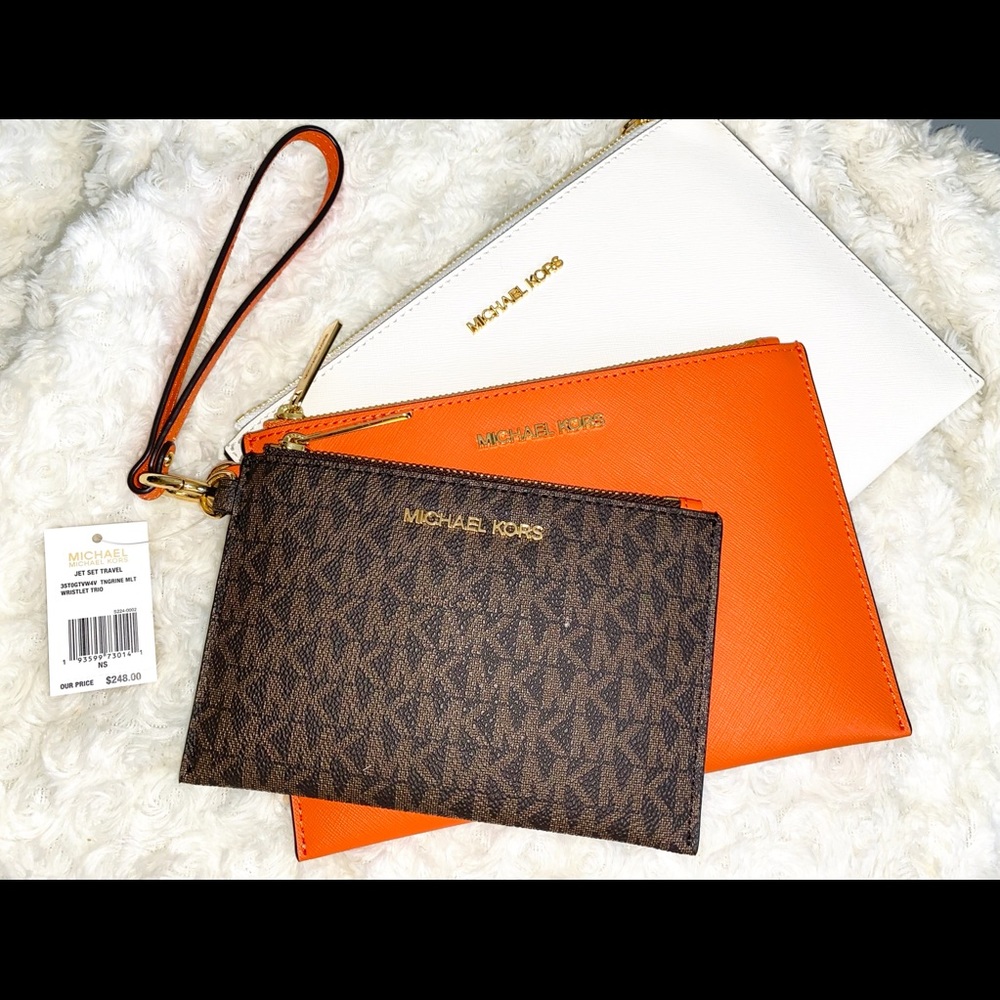 Michael Kors 3 in 1 wristlet clutch